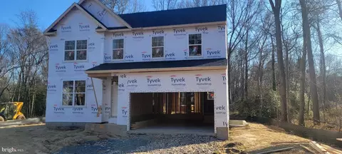 661 Powhatan Beach Rd, Pasadena, MD 21122