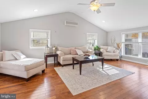 5531 Carvel St, Churchton, MD 20733