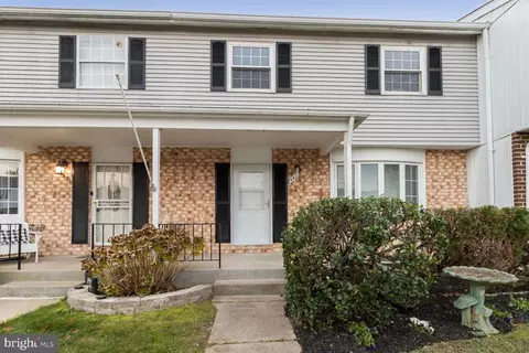 447 Ingram Ct, Glen Burnie, MD 21061