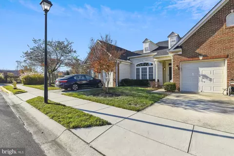 347 Hamlet Cir, Edgewater, MD 21037 photo 2