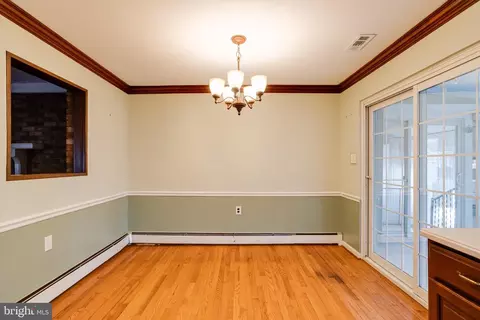 704 Birch Ave, Pasadena, MD 21122 photo 16