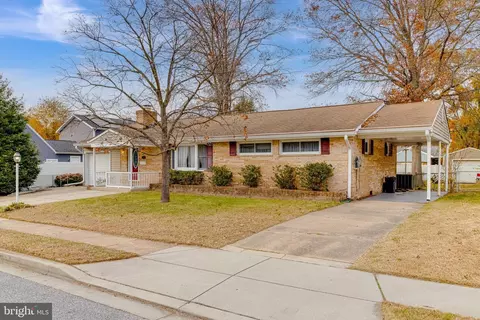 704 Birch Ave, Pasadena, MD 21122