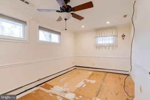 704 Birch Ave, Pasadena, MD 21122 photo 27