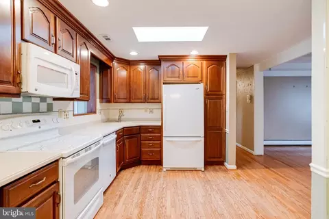 704 Birch Ave, Pasadena, MD 21122 photo 14