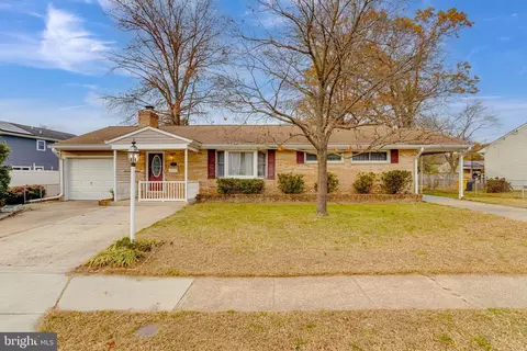 704 Birch Ave, Pasadena, MD 21122 photo 3