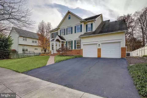 2006 Old Willow Way, Crofton, MD 21114 photo 4