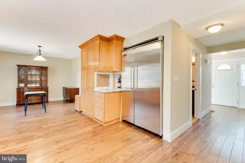 613 Harbor Dr, Annapolis, MD 21403 photo 9
