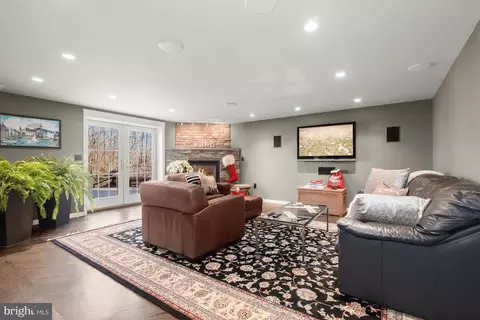 659 Sean Dr, Annapolis, MD 21401 photo 33