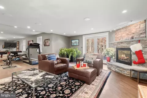 659 Sean Dr, Annapolis, MD 21401 photo 32