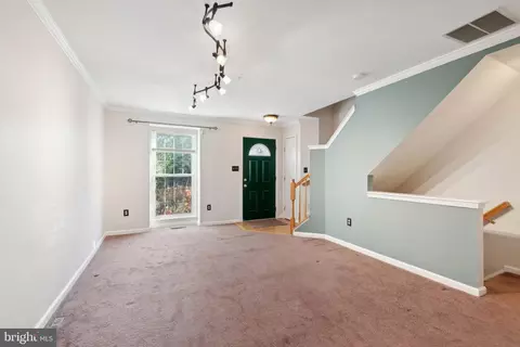 8306 Widgeon Pl, Laurel, MD 20724 photo 2