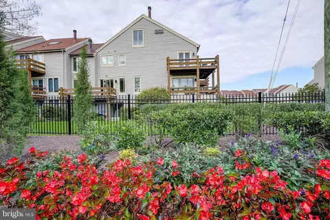 1 Chesapeake Lndg, Annapolis, MD 21403