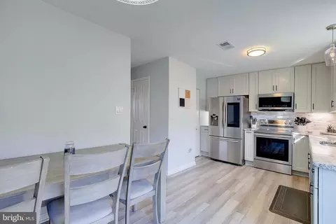 511 Realm Ct E, Odenton, MD 21113 photo 13