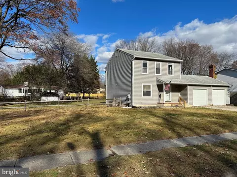 248 Ullman Rd, Pasadena, MD 21122