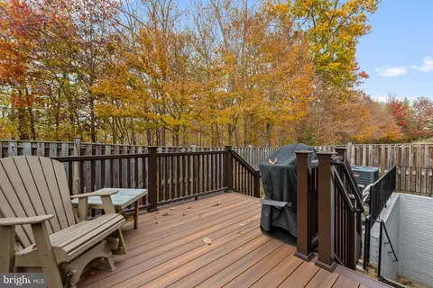 842 Thicket Ct, Odenton, MD 21113 photo 3