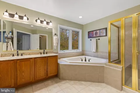 842 Thicket Ct, Odenton, MD 21113 photo 27