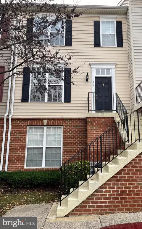 42 Harbour Heights Dr, Annapolis, MD 21401
