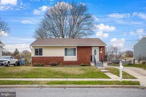 12 Phyllis Dr, Glen Burnie, MD 21060