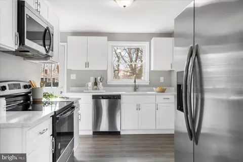 131 Dorsey Dr, Edgewater, MD 21037 photo 9