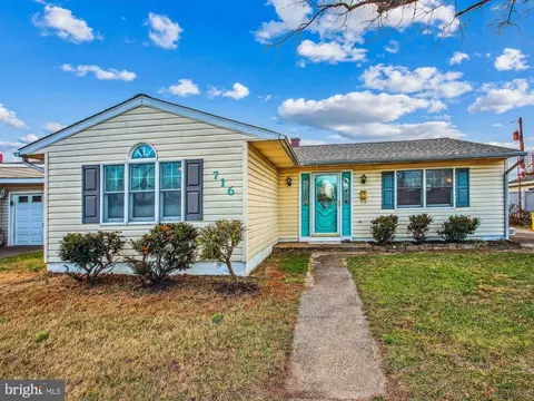 716 Hamlen Rd, Glen Burnie, MD 21061