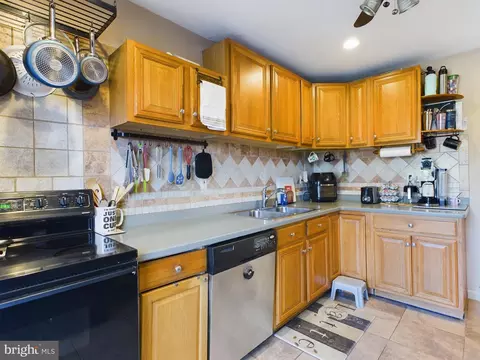 986 Round Top Dr, Annapolis, MD 21409 photo 7