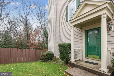 322 Regiment Ct, Odenton, MD 21113 photo 3