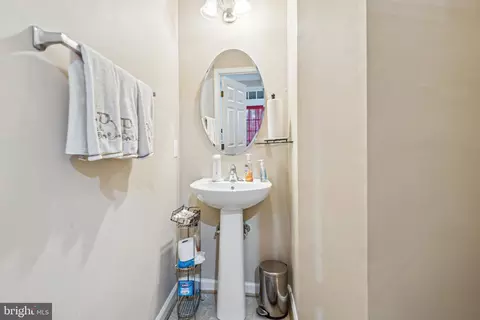 322 Regiment Ct, Odenton, MD 21113 photo 12