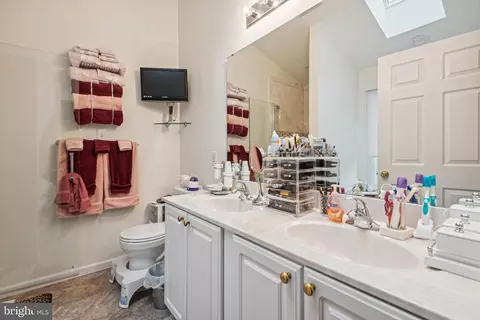 322 Regiment Ct, Odenton, MD 21113 photo 13