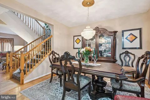322 Regiment Ct, Odenton, MD 21113 photo 4
