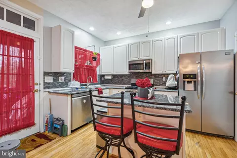 322 Regiment Ct, Odenton, MD 21113 photo 9