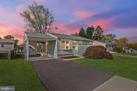 336 Park Hall S, Laurel, MD 20724 photo 2