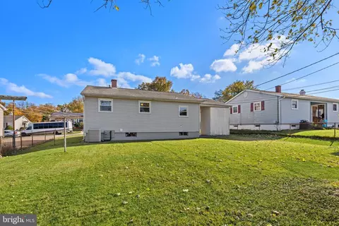 336 Park Hall S, Laurel, MD 20724 photo 32