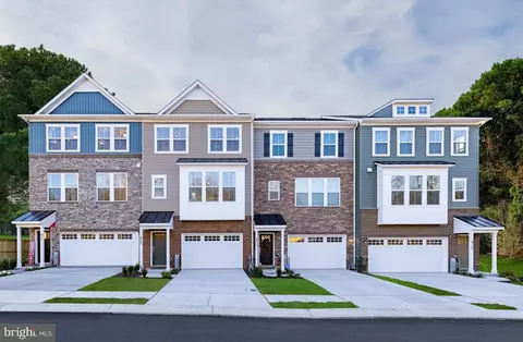 7824 Hope Ct, Severn, MD 21144
