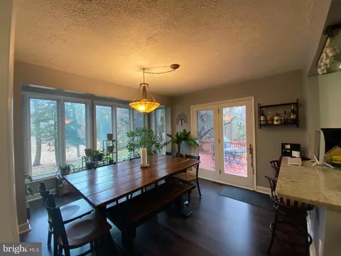 336 Eagle Hill Rd, Pasadena, MD 21122 photo 10