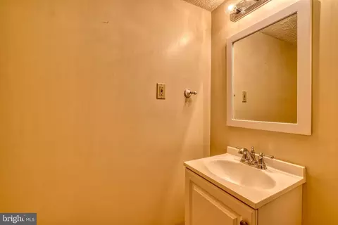 3637 Handel Ct, Pasadena, MD 21122 photo 12