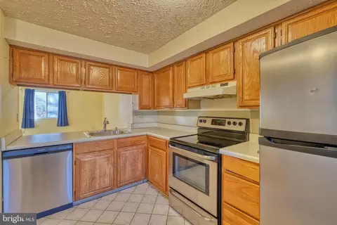 3637 Handel Ct, Pasadena, MD 21122 photo 5