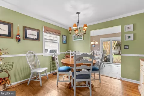 105 Oakford Ave, Edgewater, MD 21037 photo 9