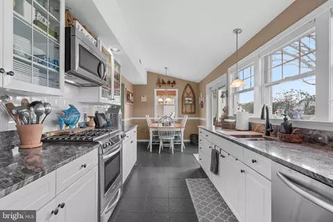 105 Oakford Ave, Edgewater, MD 21037 photo 14