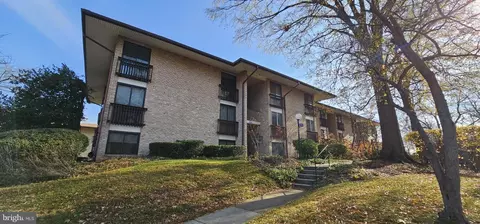 793 Fairview Ave #F, Annapolis, MD 21403