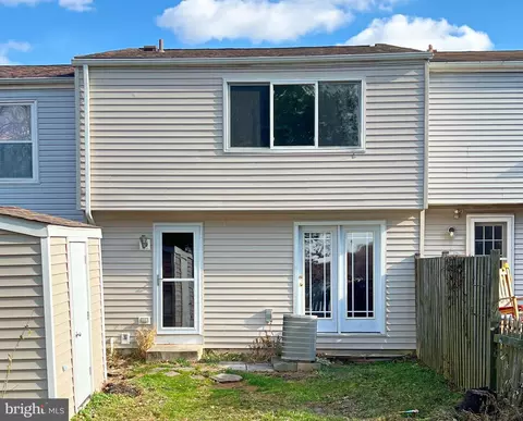 7760 Kidwell Ct, Hanover, MD 21076 photo 4