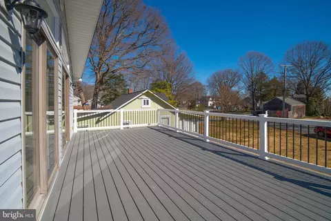 Exterior - 6028 Melbourne Ave, Deale, MD 20751 photo 7 of 11