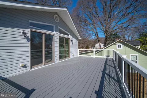 Exterior - 6028 Melbourne Ave, Deale, MD 20751 photo 8 of 11