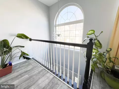 8231 Brooktree St, Laurel, MD 20724 photo 6