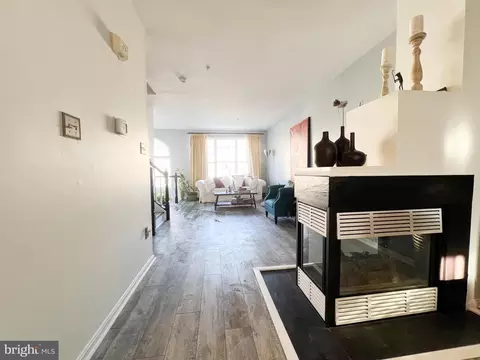8231 Brooktree St, Laurel, MD 20724 photo 14