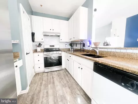 8231 Brooktree St, Laurel, MD 20724 photo 19