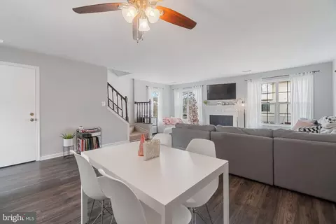 1724 E Bancroft Ln, Crofton, MD 21114 photo 8