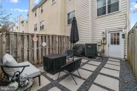 1724 E Bancroft Ln, Crofton, MD 21114 photo 30