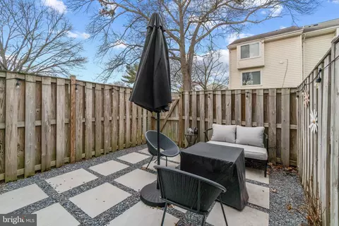 1724 E Bancroft Ln, Crofton, MD 21114 photo 32