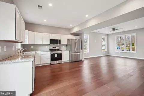 1225 Spruce Ave, Shady Side, MD 20764 photo 6