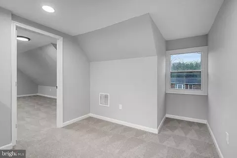 8404 Lockwood Rd, Pasadena, MD 21122 photo 28