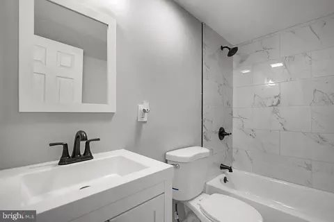 8404 Lockwood Rd, Pasadena, MD 21122 photo 30